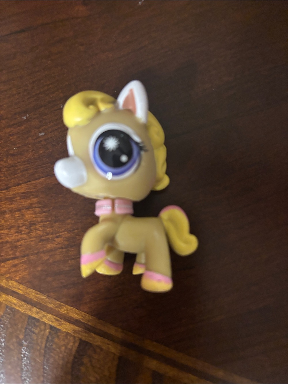 Hasbro Littlest Pet Shop Horse Figure